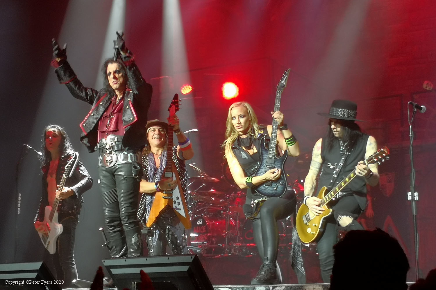 01_Alice_Cooper_213605