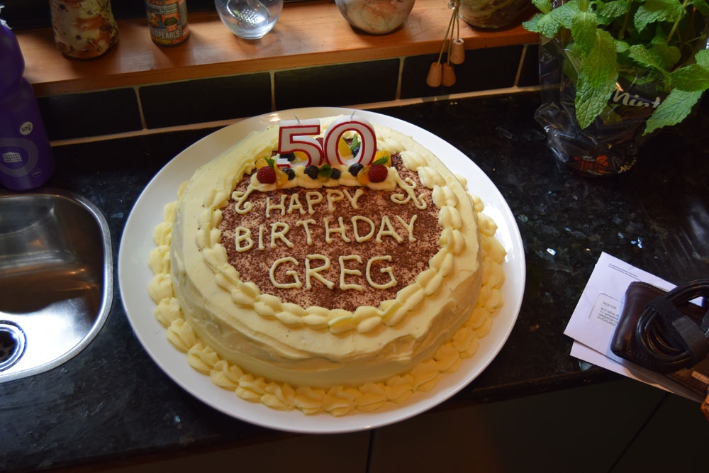 Round cake