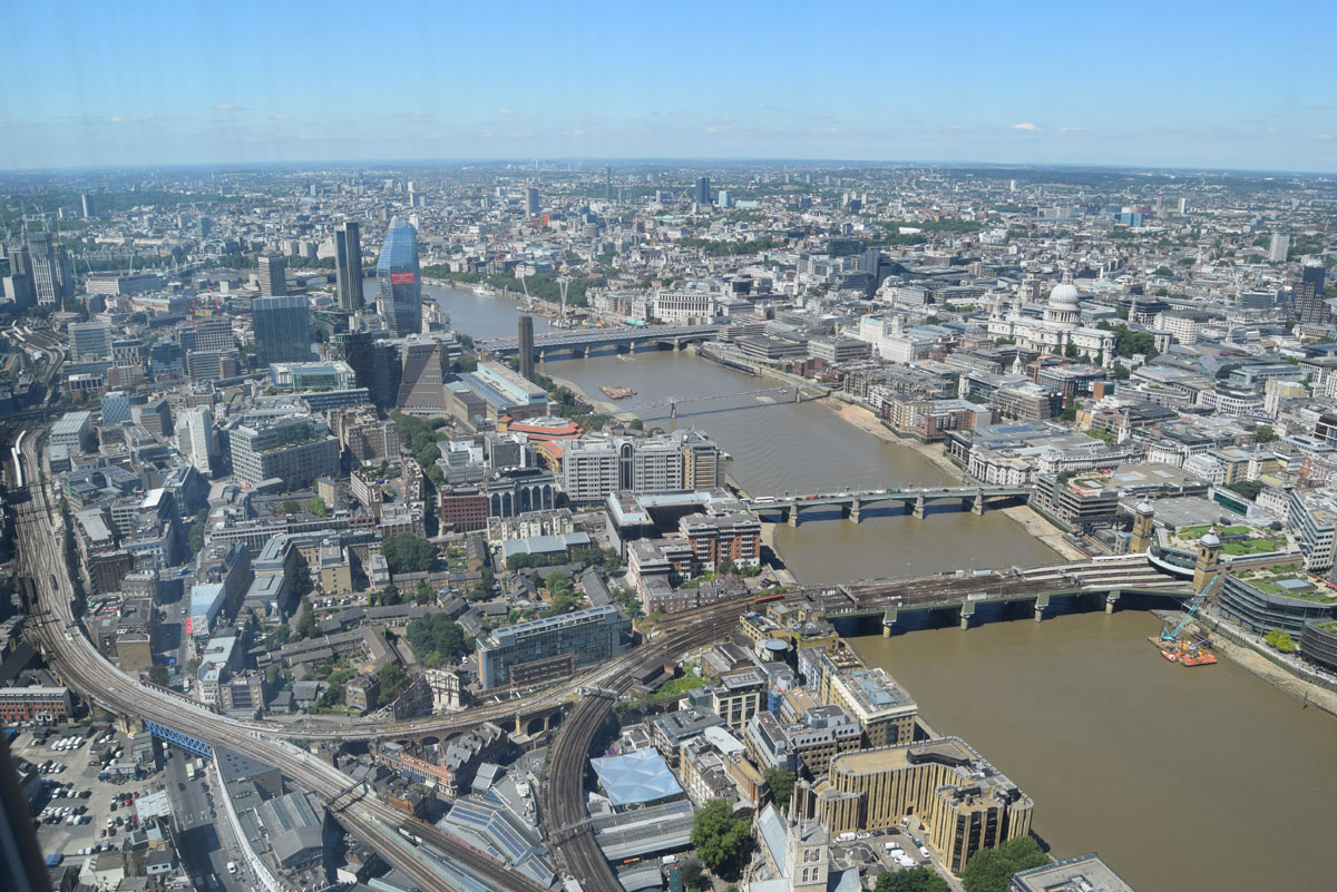 London18n1_040